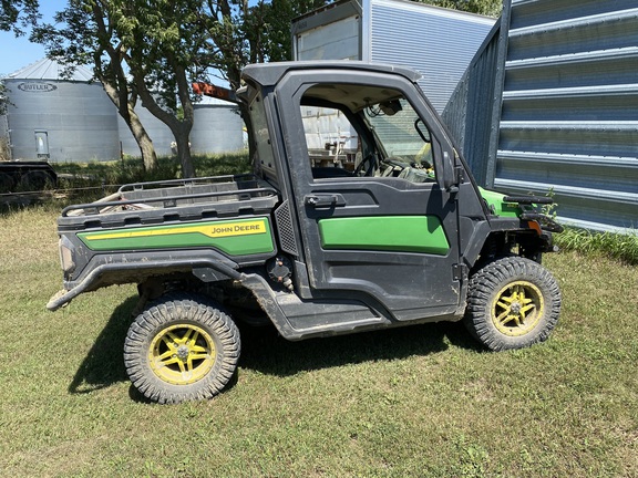 2025 John Deere XUV 845M - Photo2