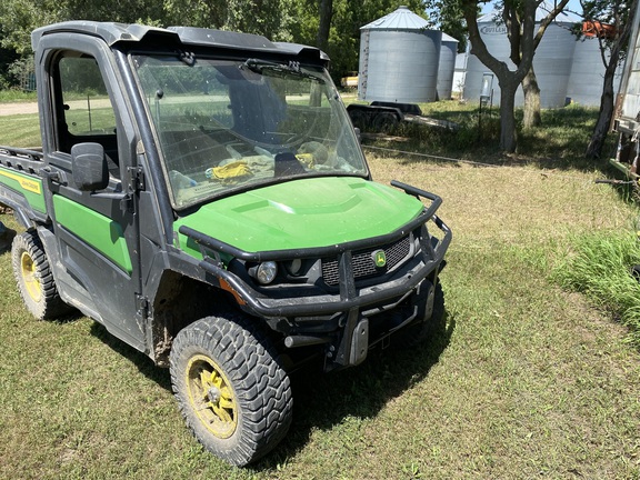 2025 John Deere XUV 845M - Photo6