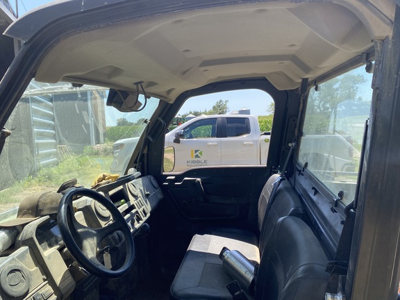 2025 John Deere XUV 845M - Photo8