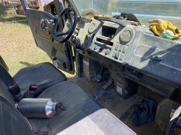 2025 John Deere XUV 845M - Photo10