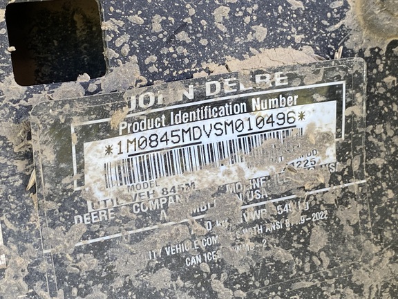 2025 John Deere XUV 845M - Photo16