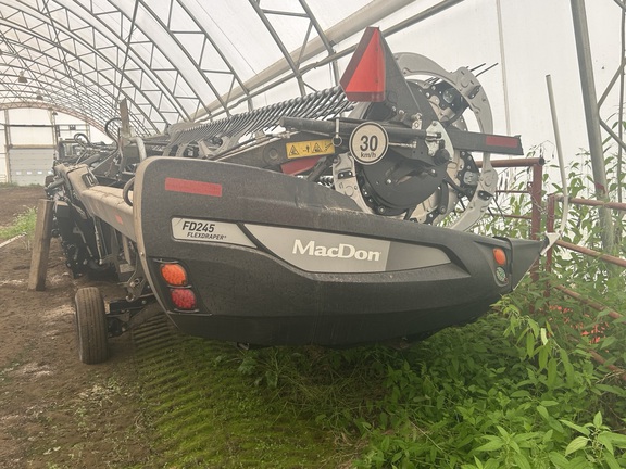 Used 2022 MacDon FD245 Combine Platforms at Horizon Ag & Turf in Falher, AB - Photo3