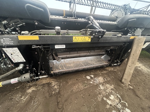 Used 2022 MacDon FD245 Combine Platforms at Horizon Ag & Turf in Falher, AB - Photo8