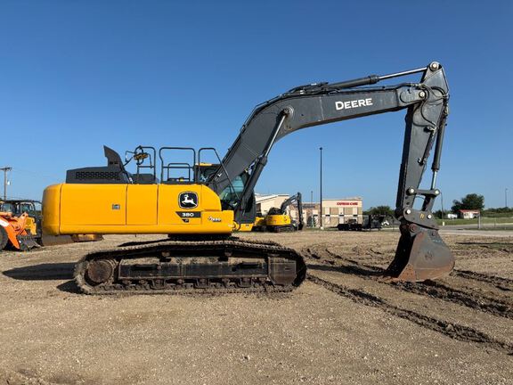 Photo of 2023 John Deere 380P