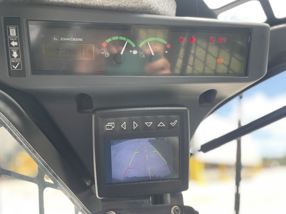 2023 John Deere 325G