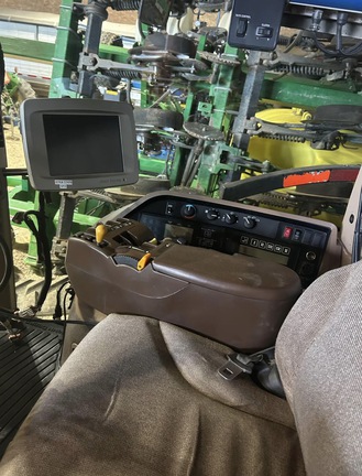 2003 John-Deere 8120T