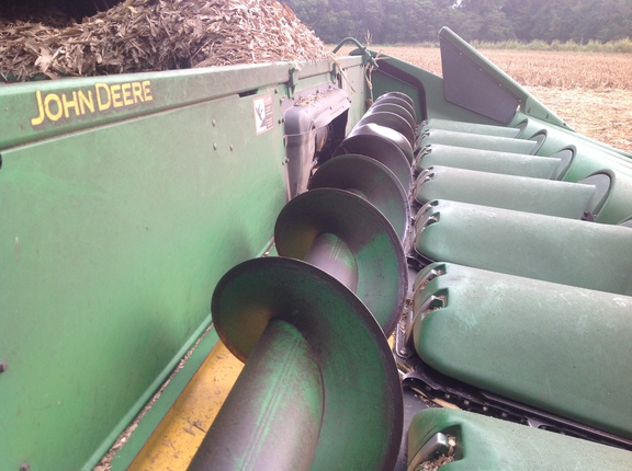 Photo of 2006 John Deere 893