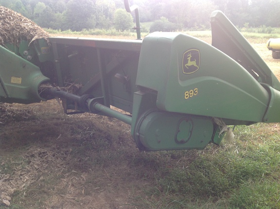 Photo of 2006 John Deere 893