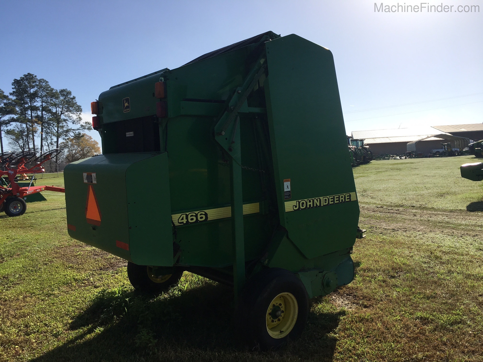 2000 John Deere 466 Image 4