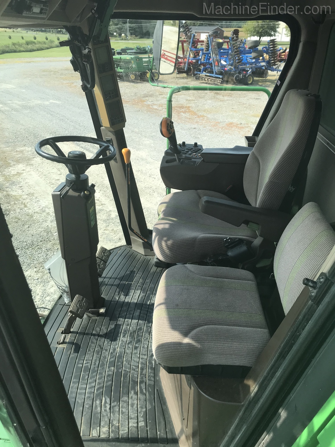 2004 John Deere 9860 STS Image 16