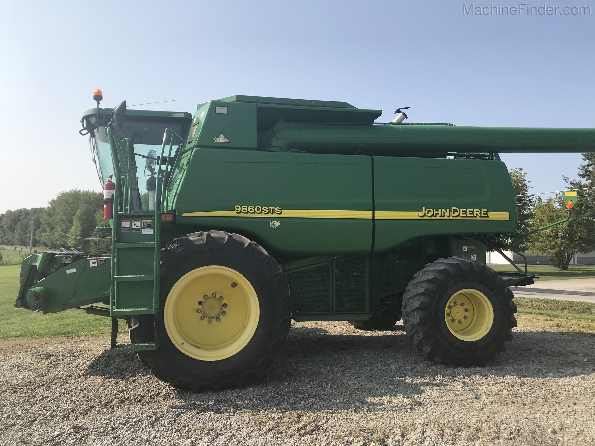 2004 John Deere 9860 STS Image 4