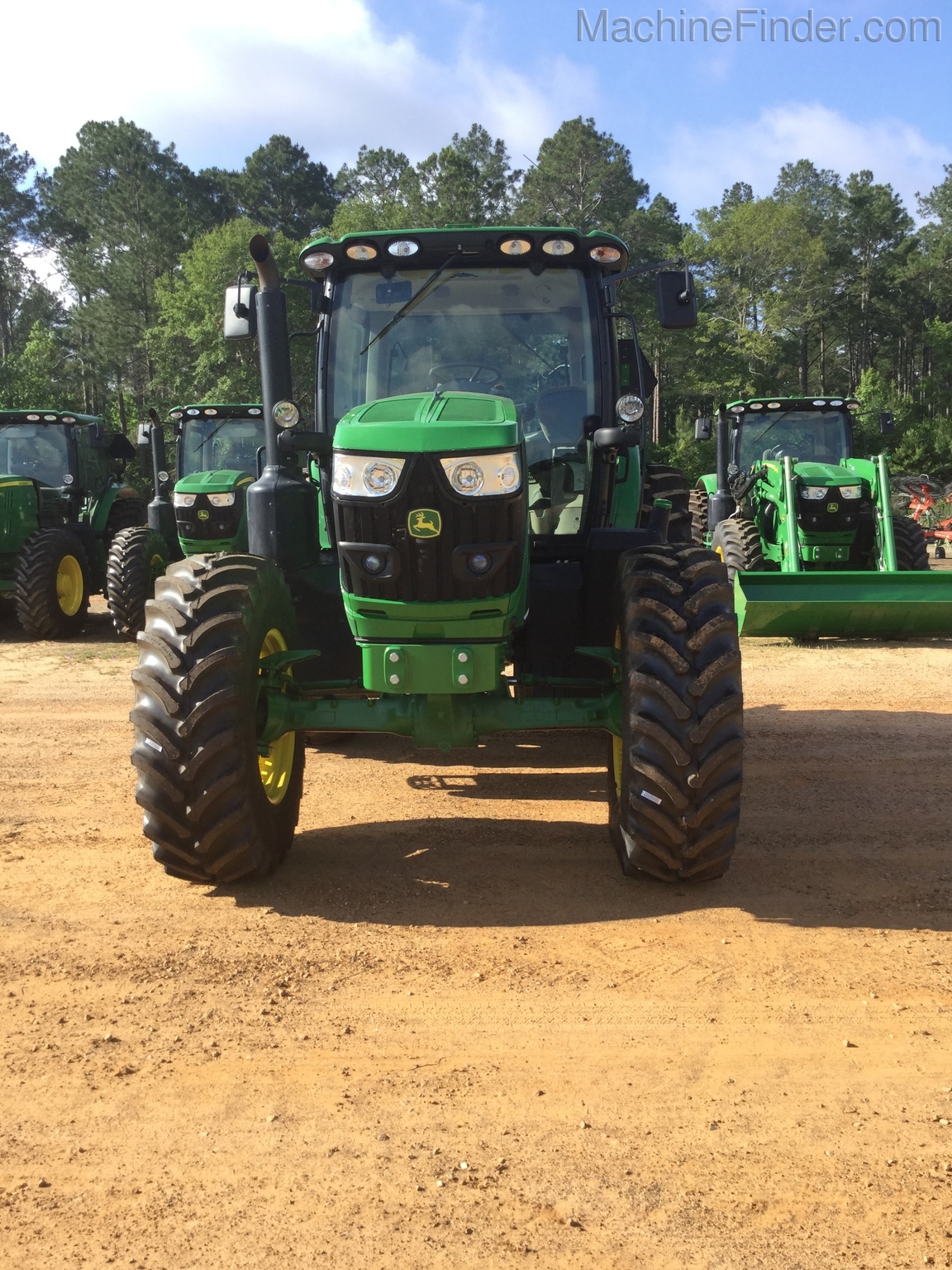 2019 John Deere 6145R Image 4