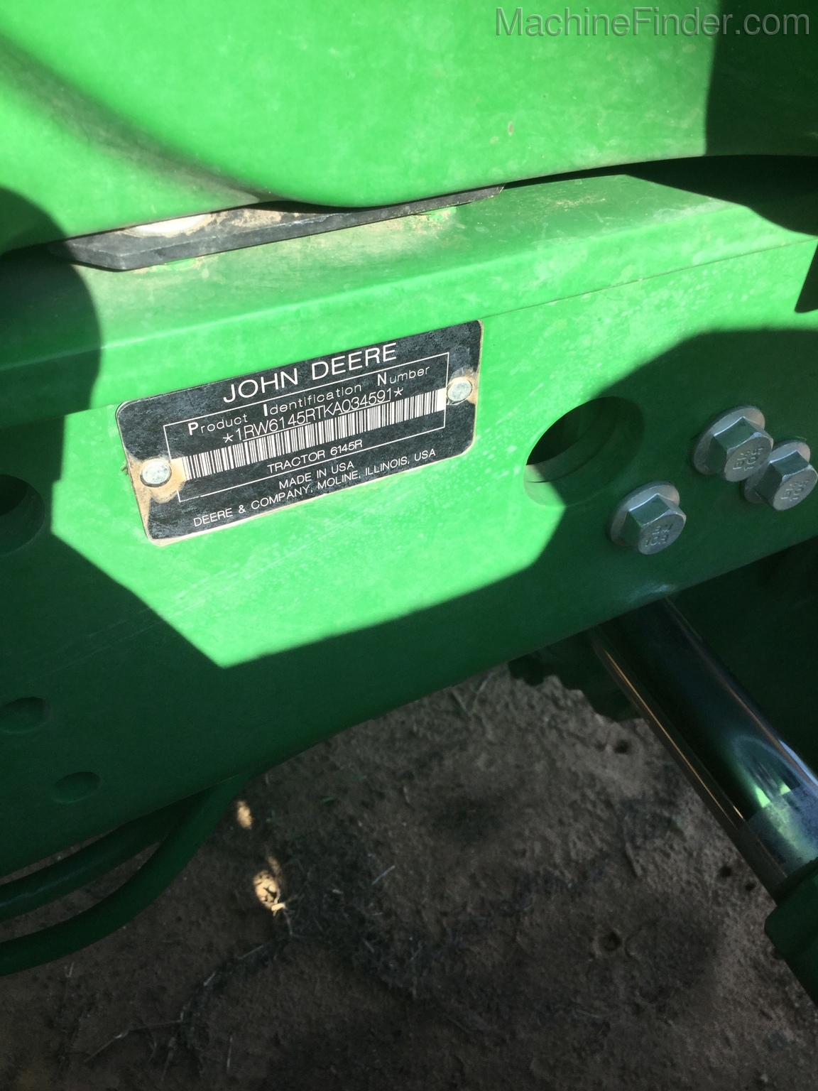 2019 John Deere 6145R Image 11