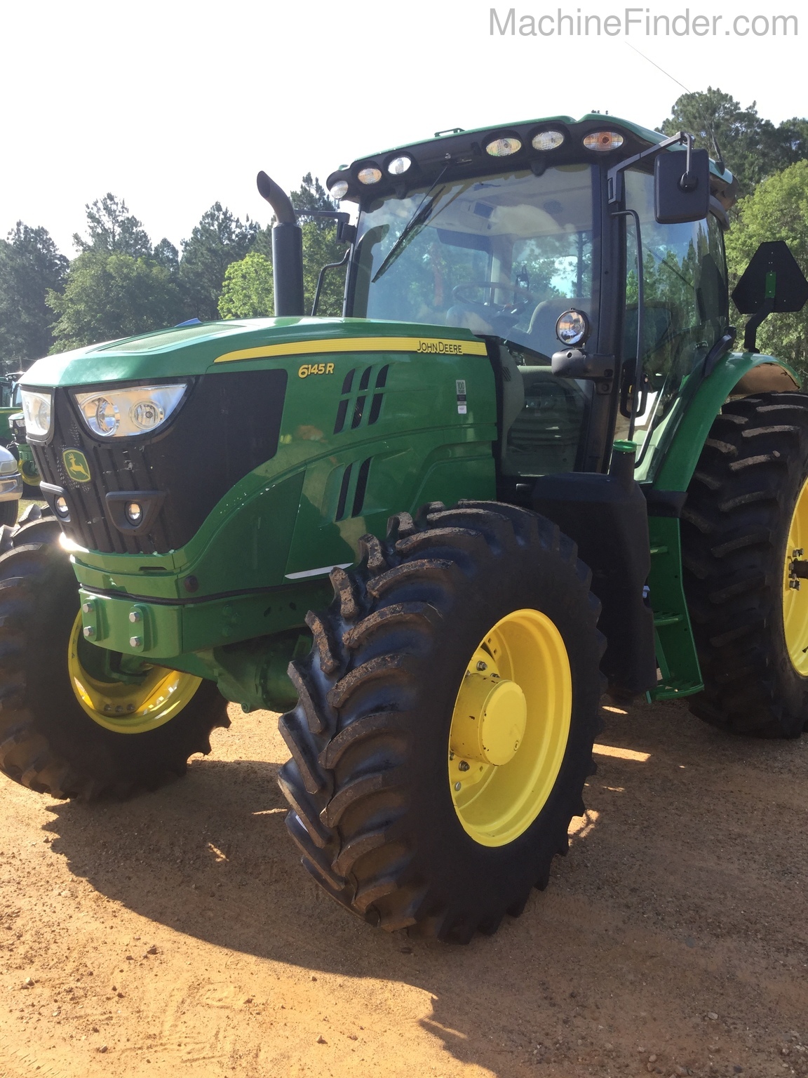 2019 John Deere 6145R Image 3