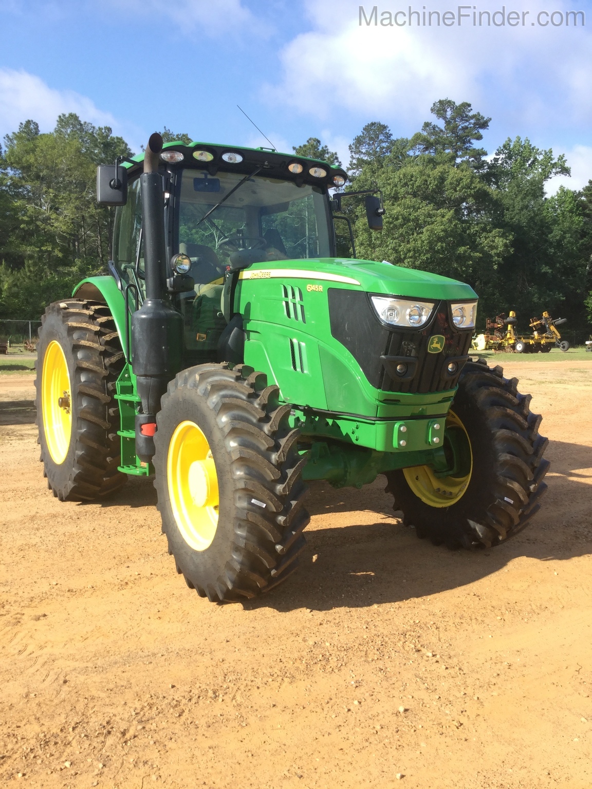 2019 John Deere 6145R Image 5