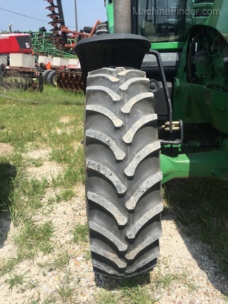 2003 John Deere 7820 Image 4