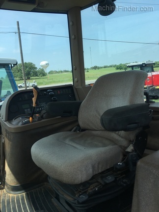 2003 John Deere 7820 Image 8
