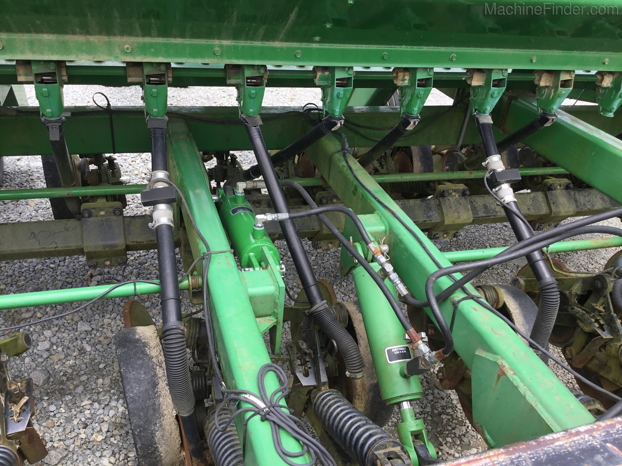 2003 John Deere 1590 Image 4