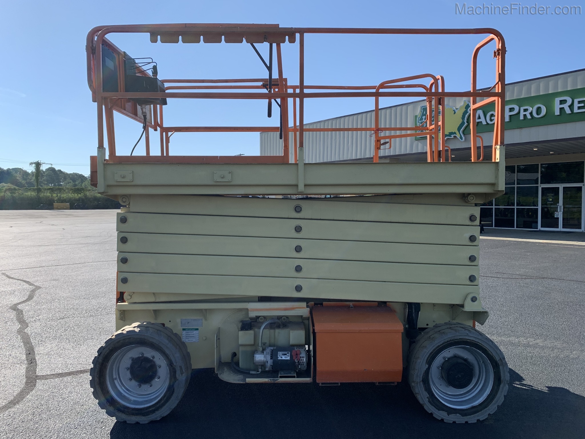 2008 JLG 4069le Image 3