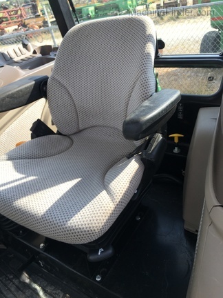 2017 John Deere 5085E Image 5