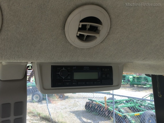 2017 John Deere 5085E Image 7