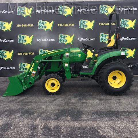 2020 John Deere 2032R Image 1