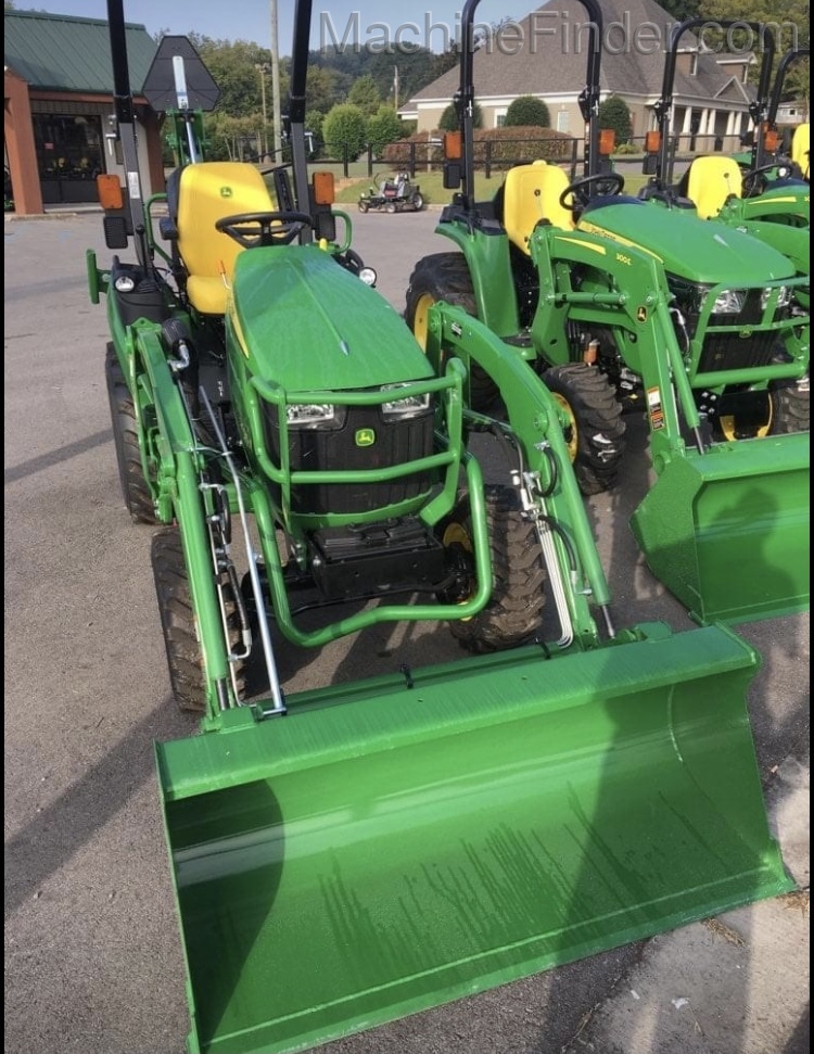 2020 John Deere 2025R Image 2