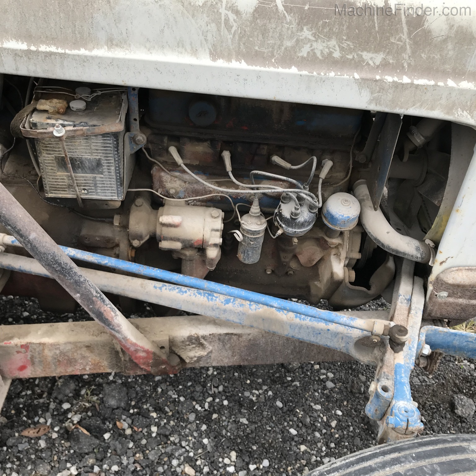 1958 Ford 801 Image 6