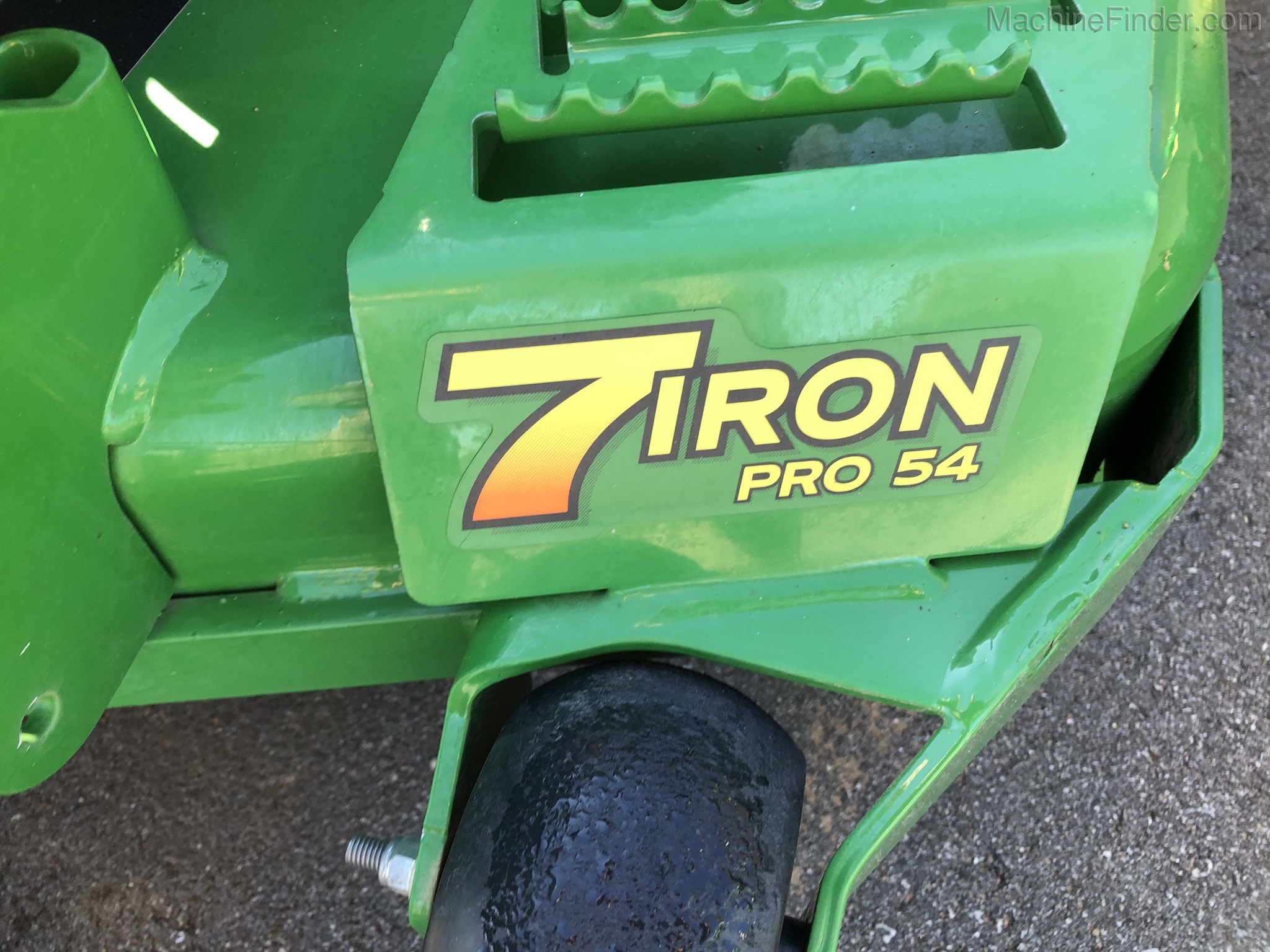 2018 John Deere Z920M Image 5