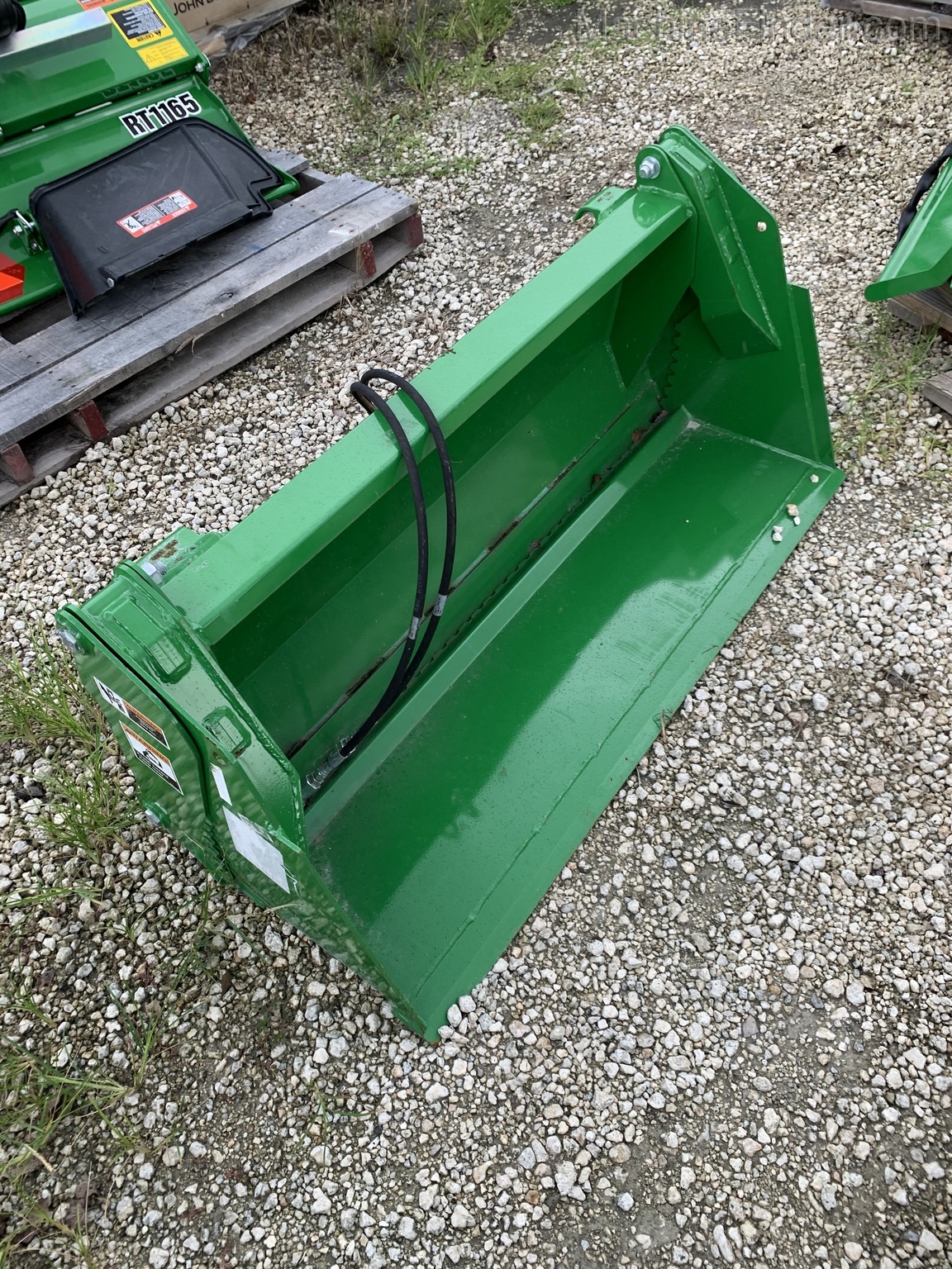 2019 Frontier AY11F Image 2