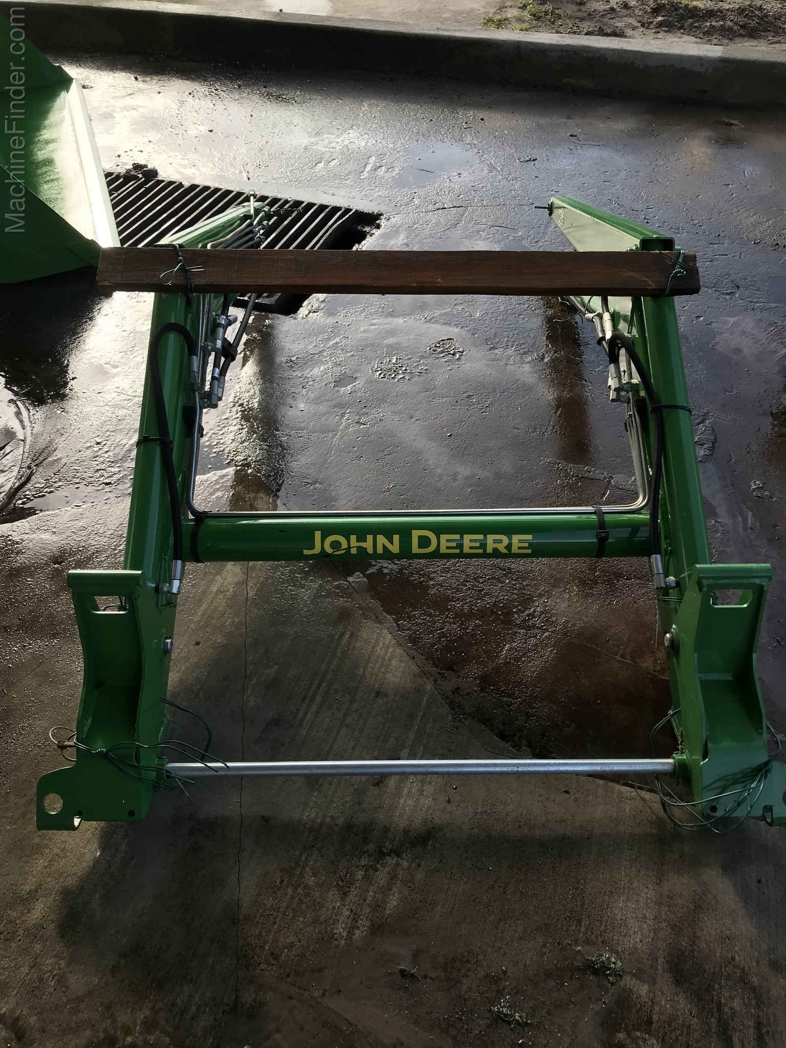 2018 John Deere 400E Image 4