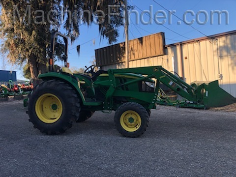 2017 John Deere 4044M Image 2