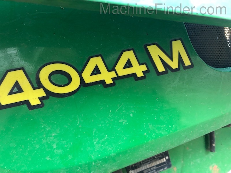 2017 John Deere 4044M Image 7