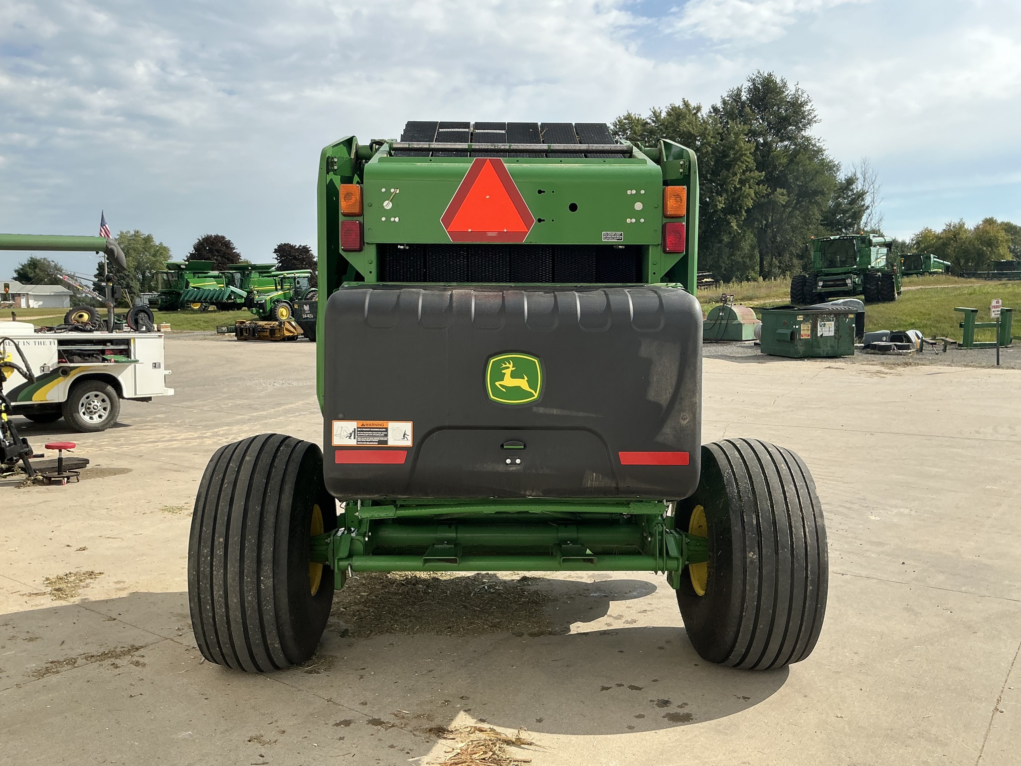 2018 John Deere 450M Image 9