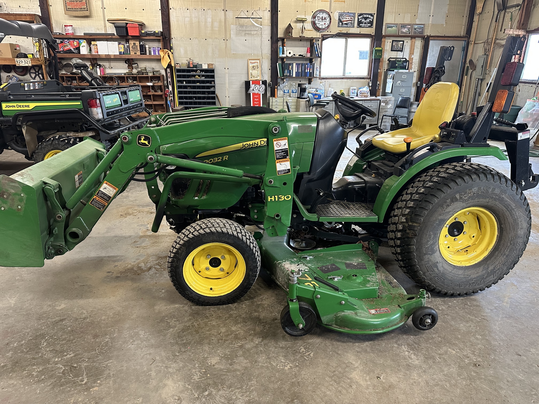 John Deere 2032R Specs & Features - xpyu6y0
