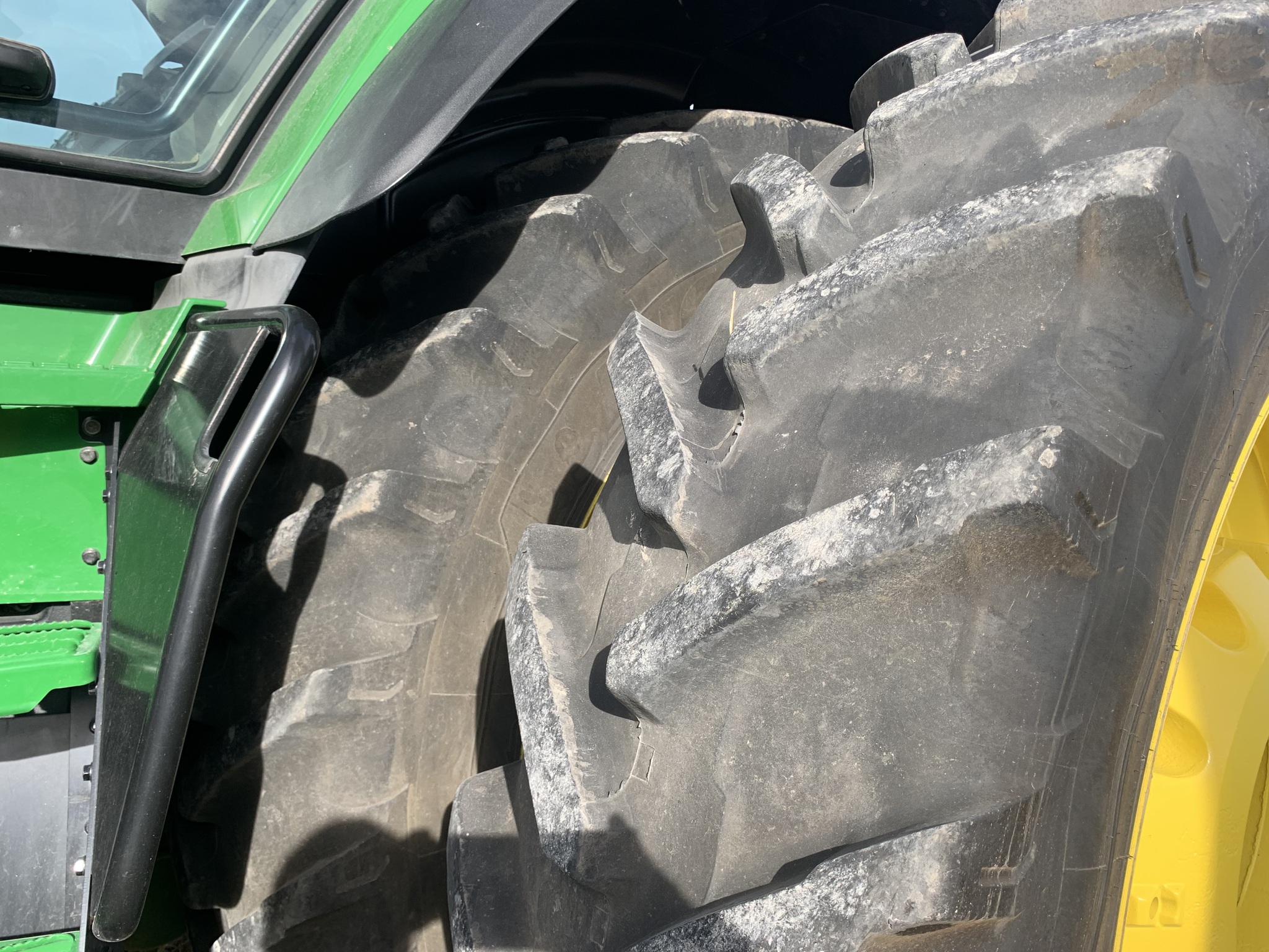  2022 John Deere 8R 370 at Heritage Tractor in Seneca, KS