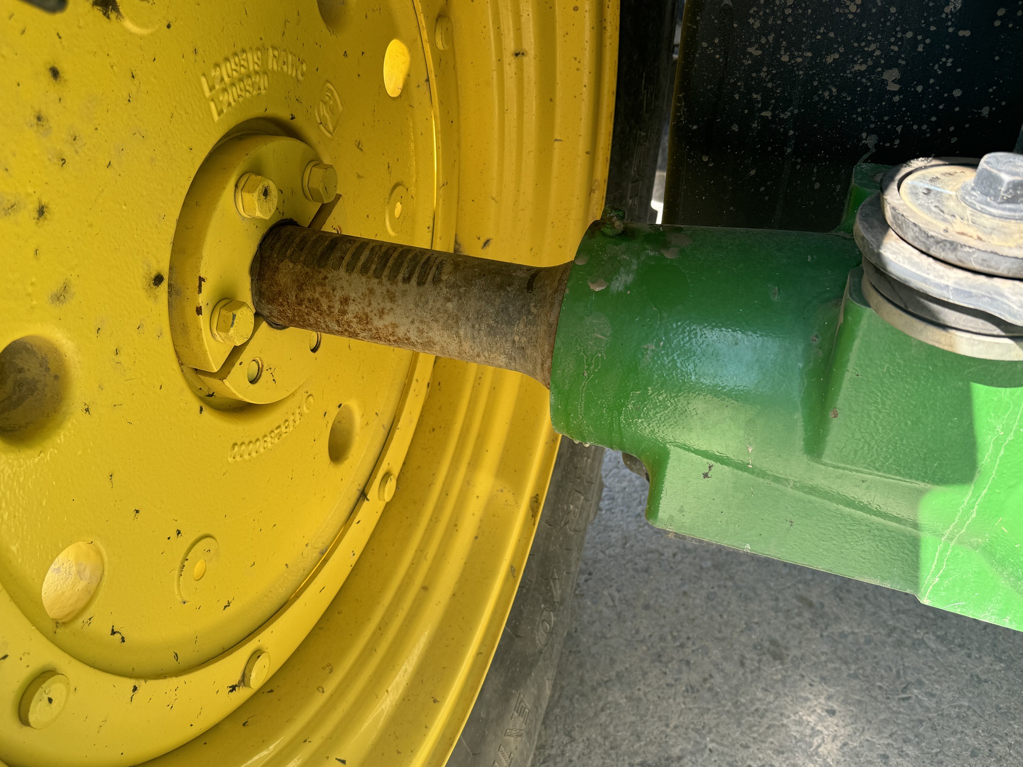 2020 John Deere 6120M Image 14