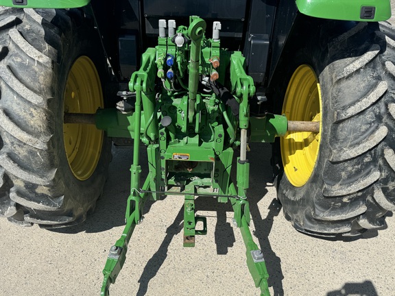 2020 John Deere 6120M Picture 15 2020 John Deere 6120M-15