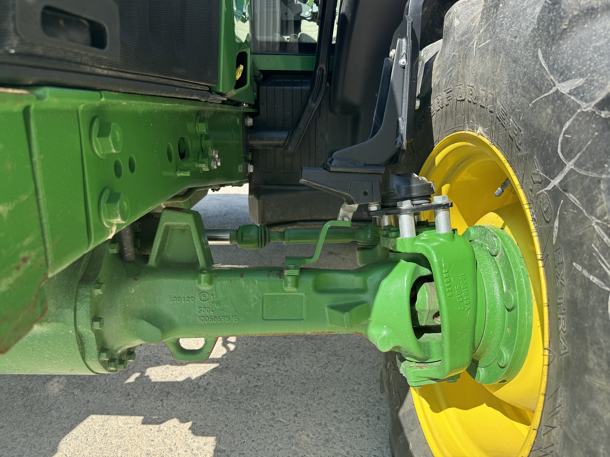 2020 John Deere 6120M Image 21