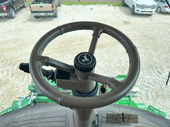 2023 John-Deere S770