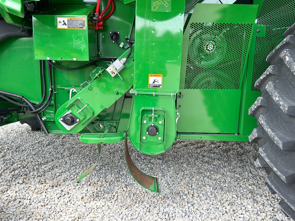 2023 John-Deere S770