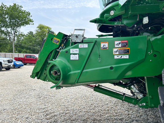 2023 John-Deere S770