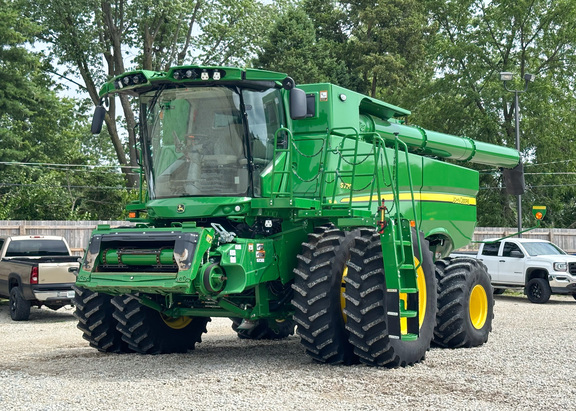 2023 John-Deere S770
