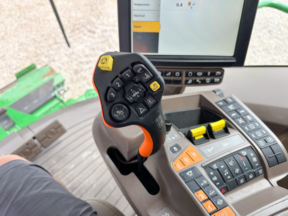 2023 John-Deere S770