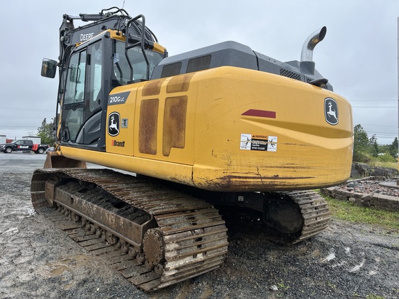 2022 John Deere 210G