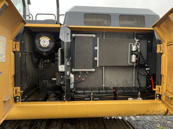 2022 John Deere 210G
