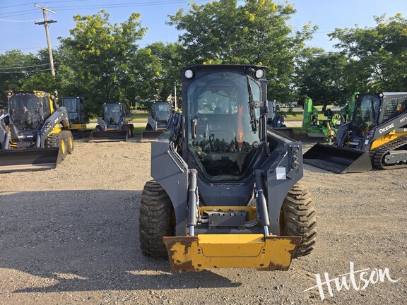 Photo of 2022 John Deere 320G