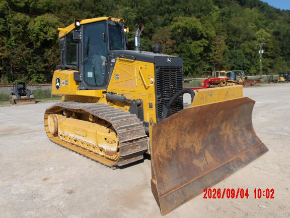 2024 John Deere 750L