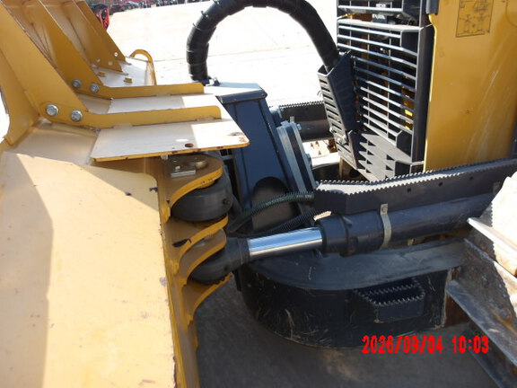 2024 John Deere 750L