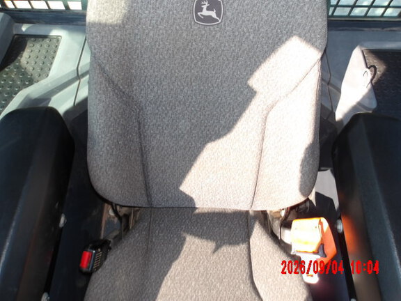 2024 John Deere 750L